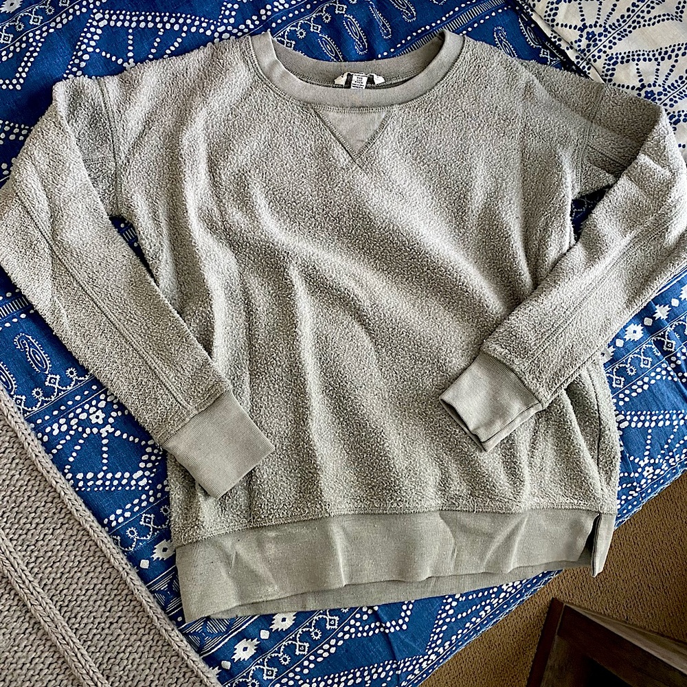 American Eagle - Stitched Detail Crewneck Sweater